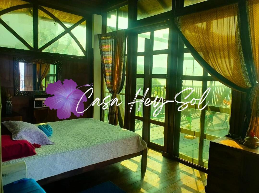 Casa Hey-sol Bahia de Caraquez
